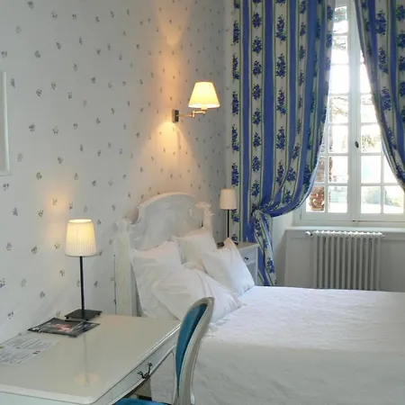 Hostellerie Des Cedres 3* Villeneuve-de-Riviere