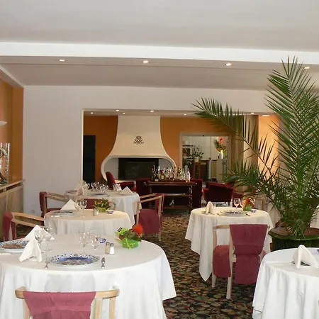 Hostellerie Des Cedres 3*