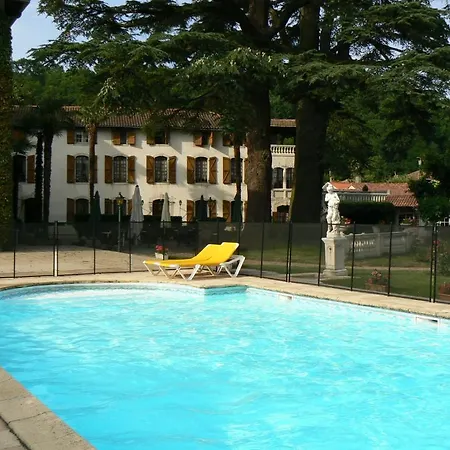 Hostellerie Des Cedres فندق Villeneuve-de-Rivière