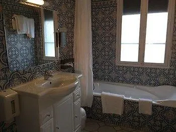 Hotel Hostellerie Des Cedres 3*