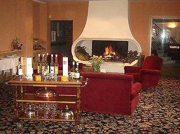 Hostellerie Des Cedres Villeneuve-de-Riviere