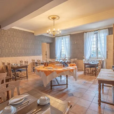 Hostellerie Des Cedres فندق Villeneuve-de-Rivière