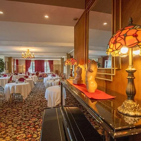 Hostellerie Des Cedres 3* Villeneuve-de-Rivière