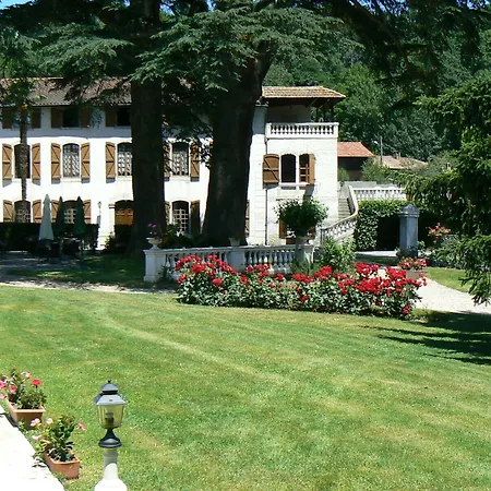 Hostellerie Des Cedres ホテル