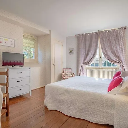 ホテル Hostellerie Des Cedres 3*