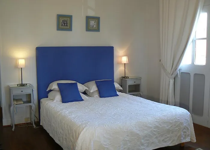 Hostellerie Des Cedres Hotel Villeneuve-de-Rivière