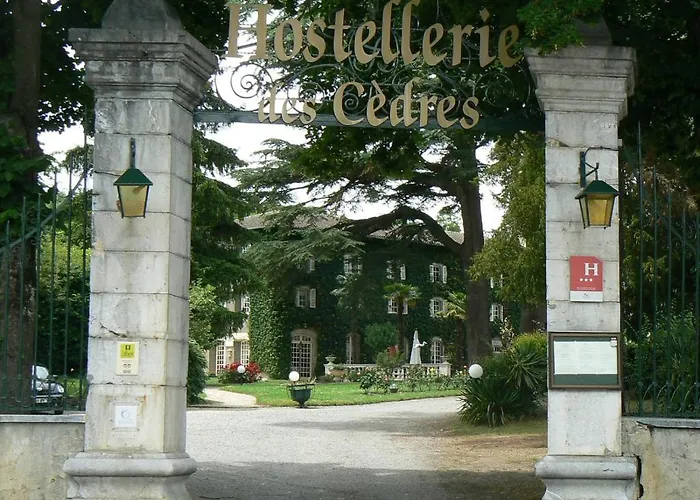 Hostellerie Des Cedres Hotel Villeneuve-de-Rivière