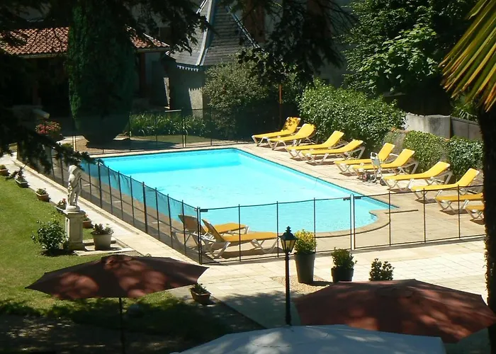 Hotel Hostellerie Des Cedres Villeneuve-de-Rivière