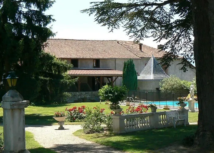 Hostellerie Des Cedres 3*